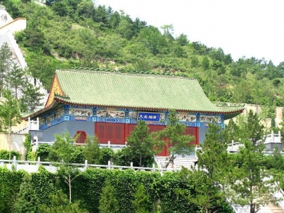 灵山宝塔陵园墓型介绍及交通指南