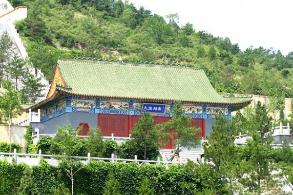 灵山宝塔陵园墓型介绍及交通指南