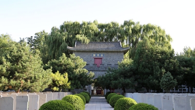 陵园入口
