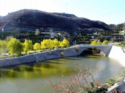 北京万佛华侨陵园：环境优美的高性价比安葬之选