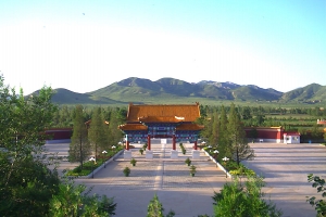 中华永久陵园地势