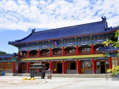 清东陵万佛园墓区档次解析与周边环境概览