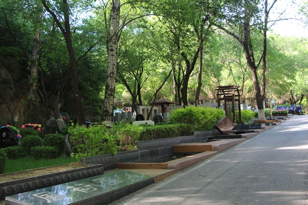 八达岭陵园购墓指南与维护服务解析