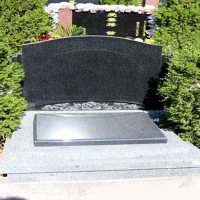横碑