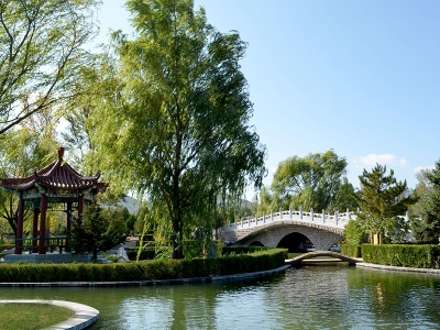 中华永久陵园实景赏析与选墓指南